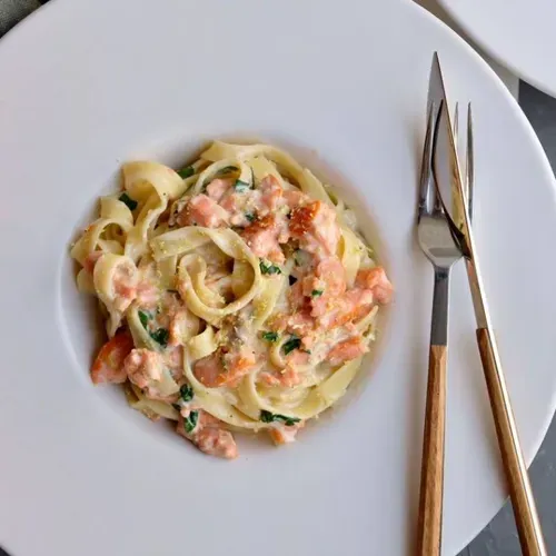 Fettucine cu somon