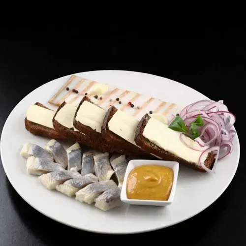 Rasfatarea barbatilor